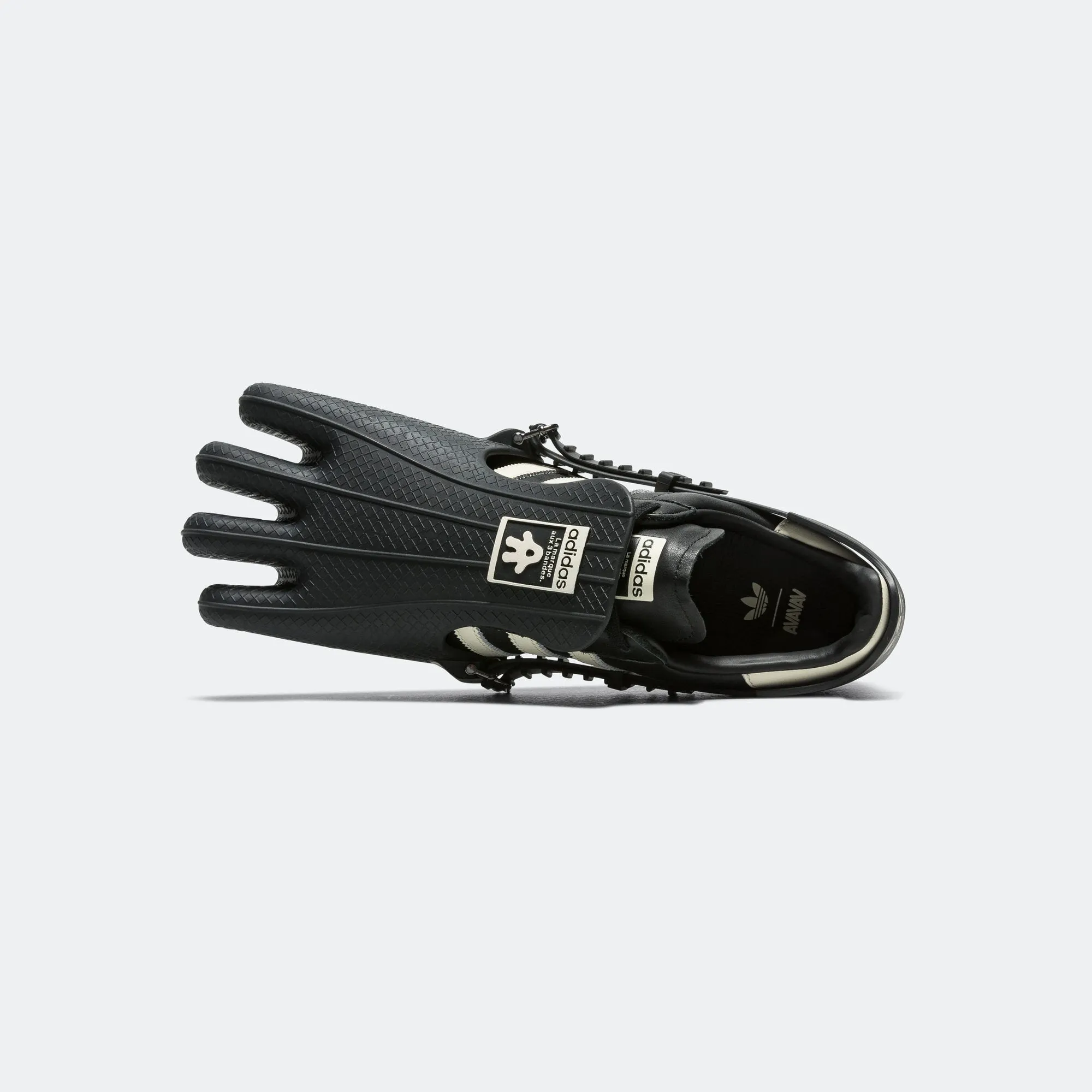 Womens Superfinger Superstar - Core Black/Crew White Comfort Lifestyle