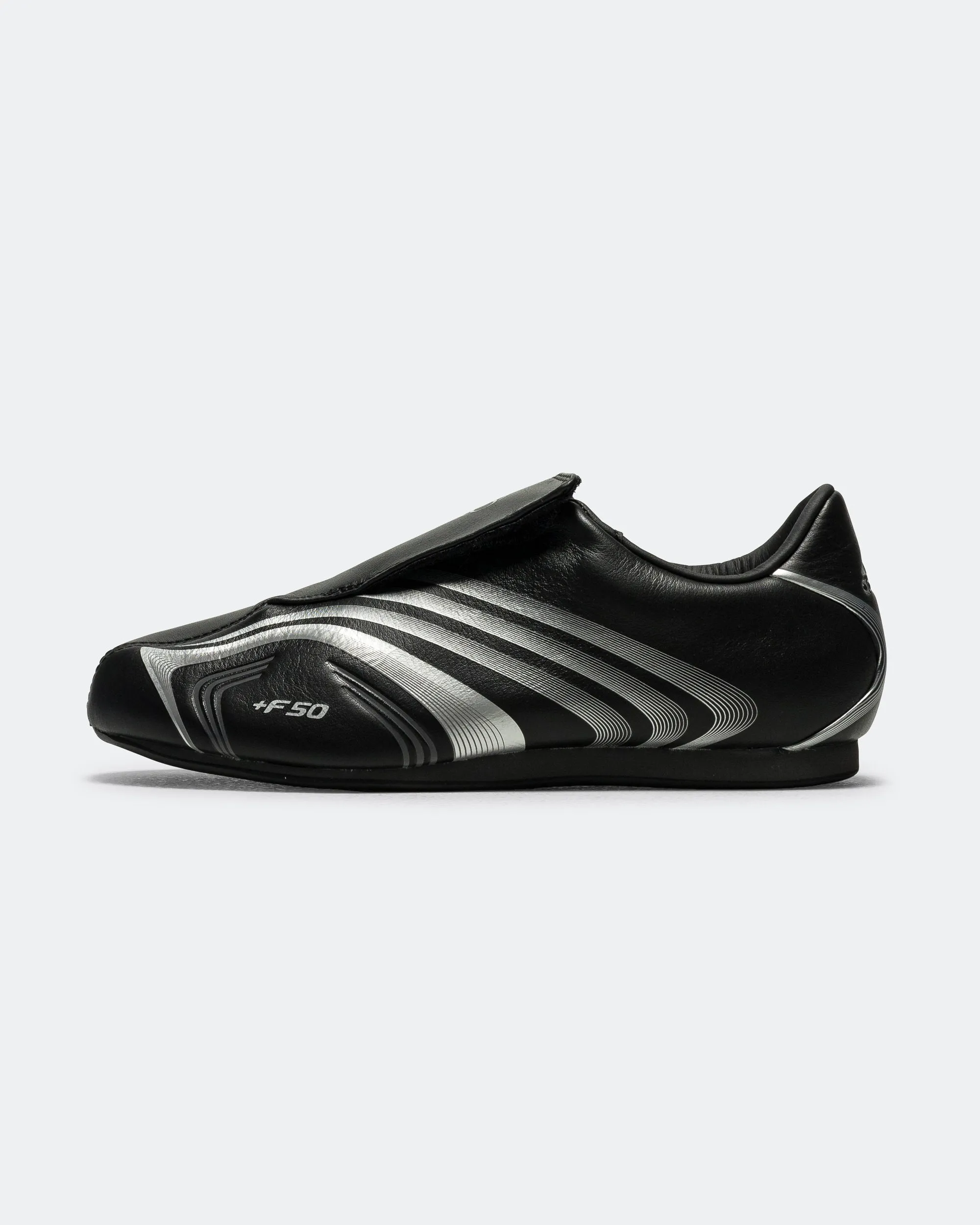 Womens Taekwondo F50 - Core Black/Silver Metallic-Grey Six Hexagonal Traction
