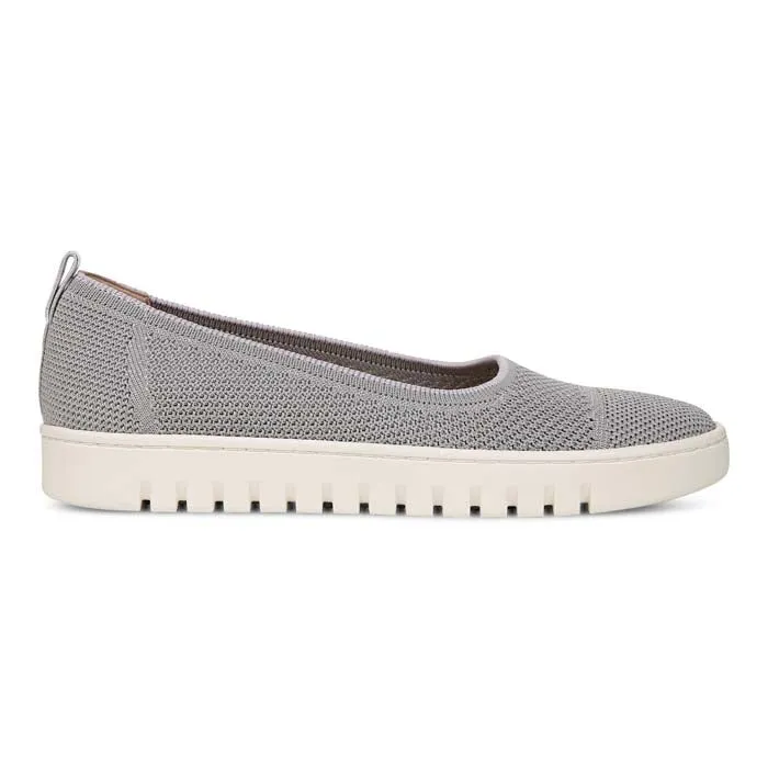 Fashion Accent Womens Vionic Uptown Skimmer in Light Grey