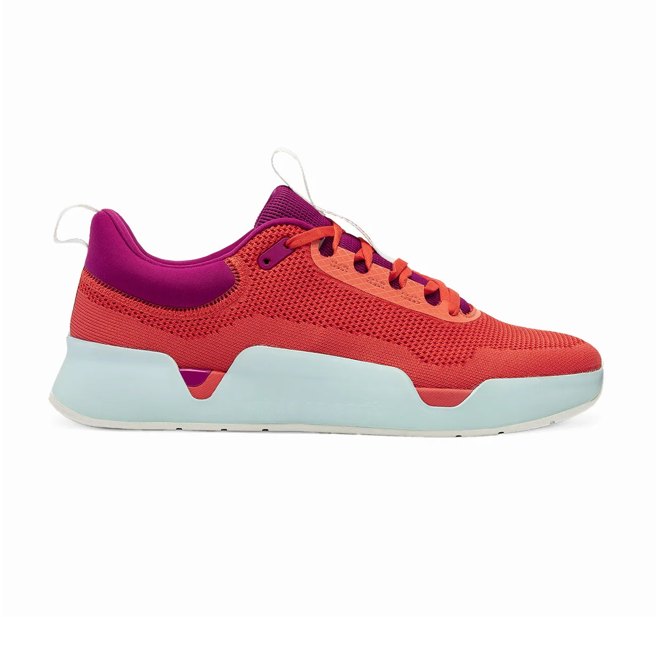 Hydrophobic Upper Treatment Breathable Tongue Design Women's While on Earth Move Trainer