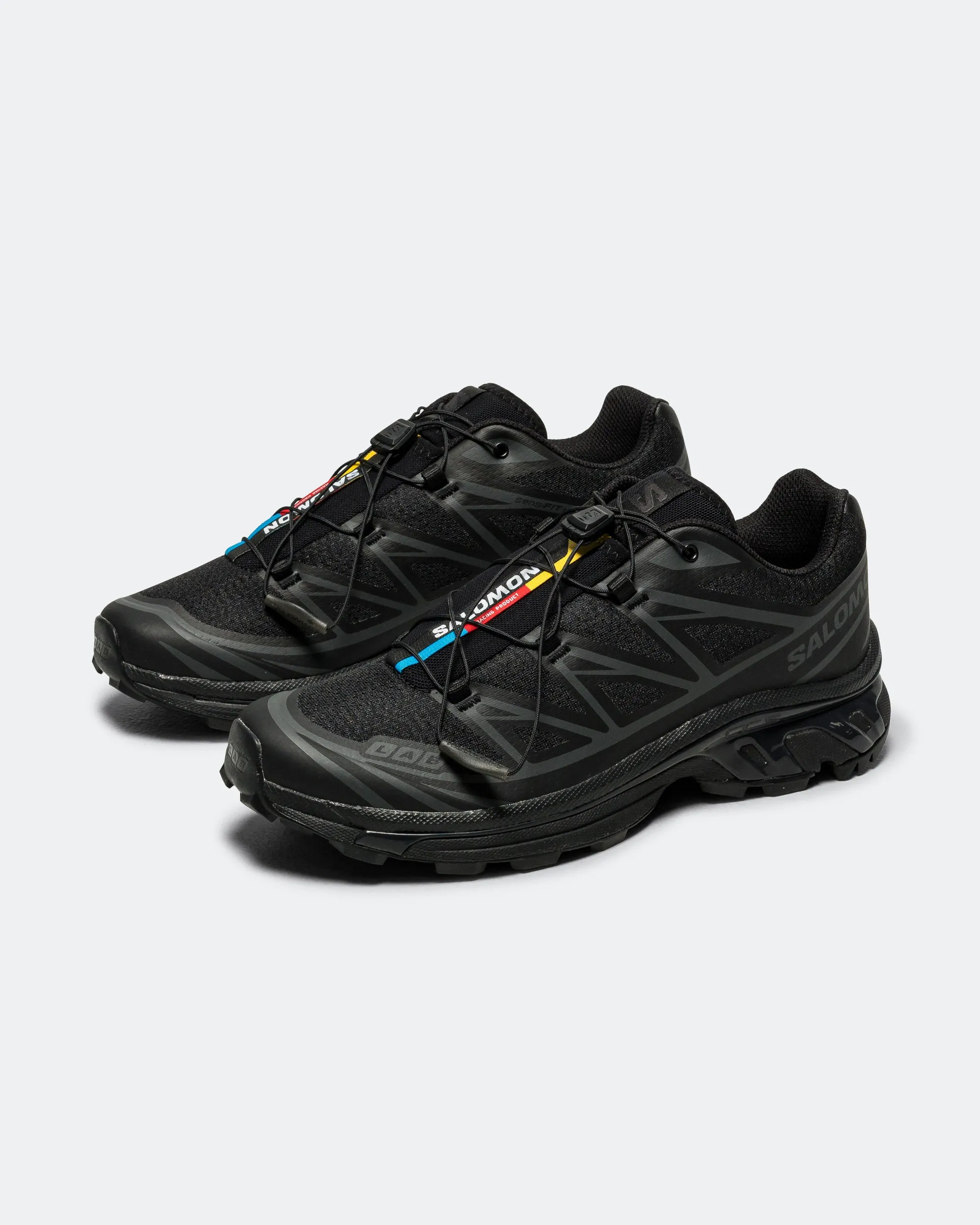 XT-6 - Black/Black-Phantom Responsive Feel
