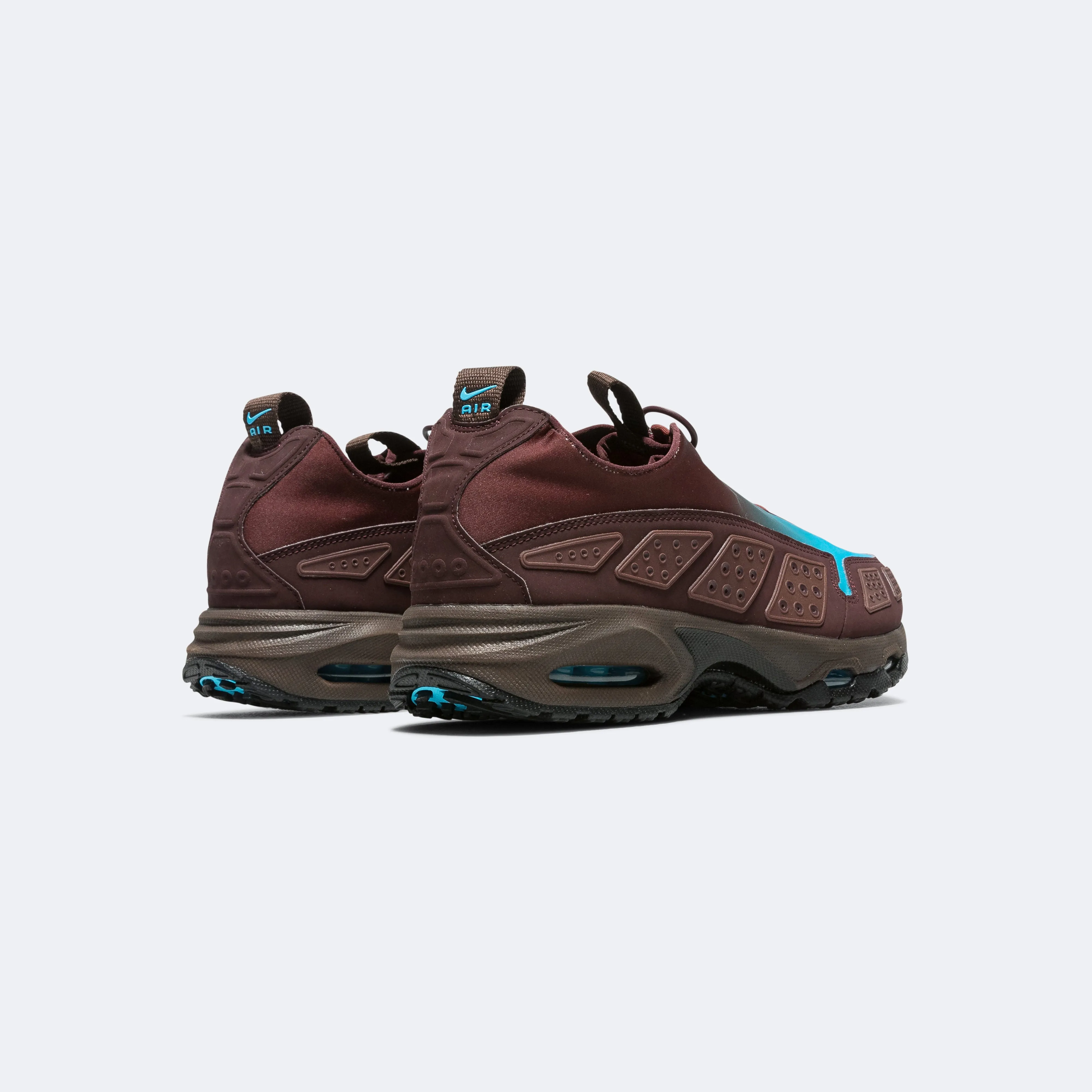 Womens Air Max SNDR - Burgundy Crush/Baltic Blue-Baroque Brown Vibrant breathability