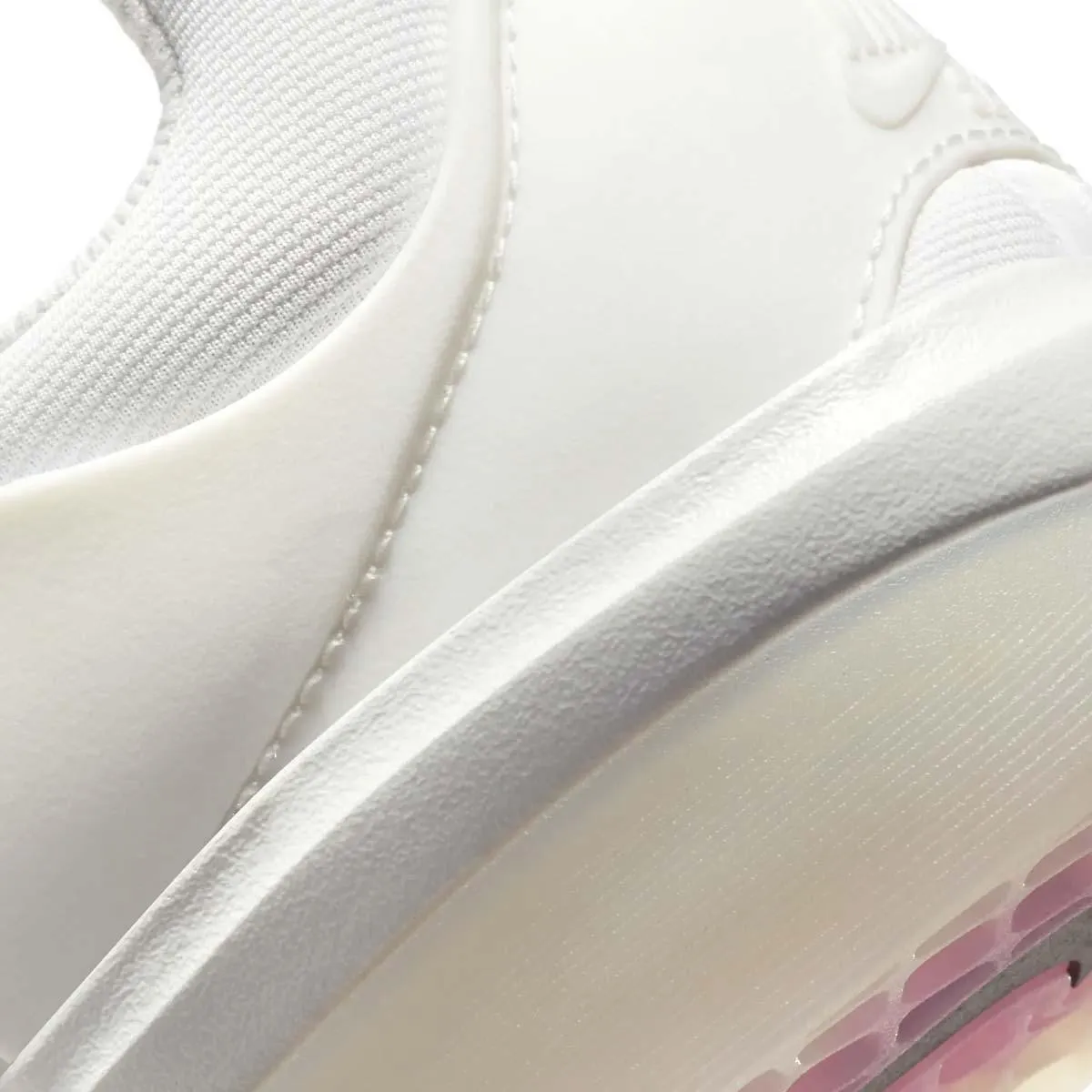Zoom Nyjah 3 'Summit White' Snow Ride material