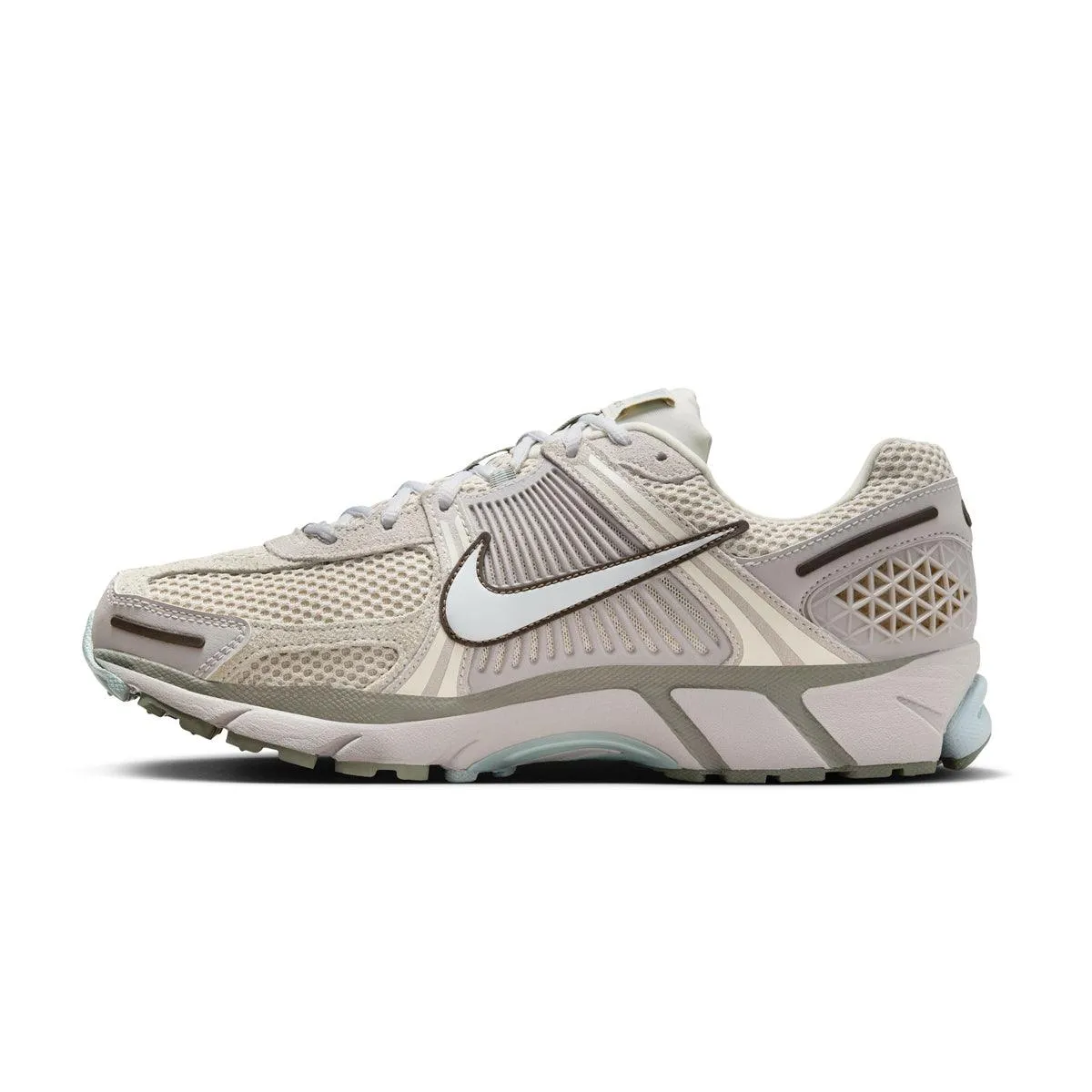 Moist Guard Wet Land Zoom Vomero 5 'Light Orewood Brown'