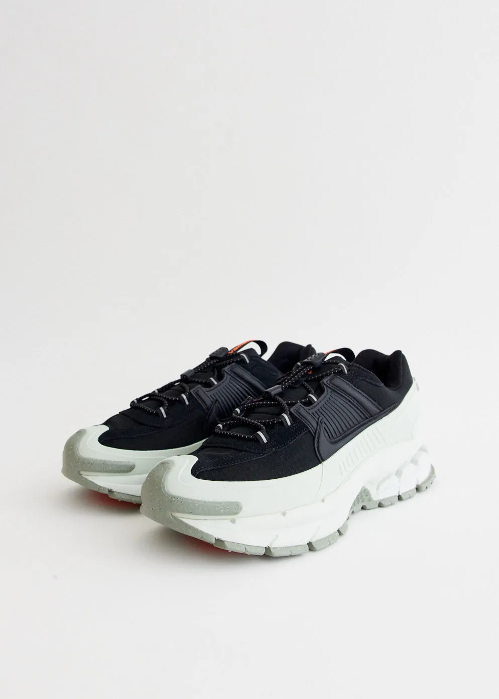 Zoom Vomero 5 Roam 'Black Light Silver' Sneakers Adaptive stability Slim flair