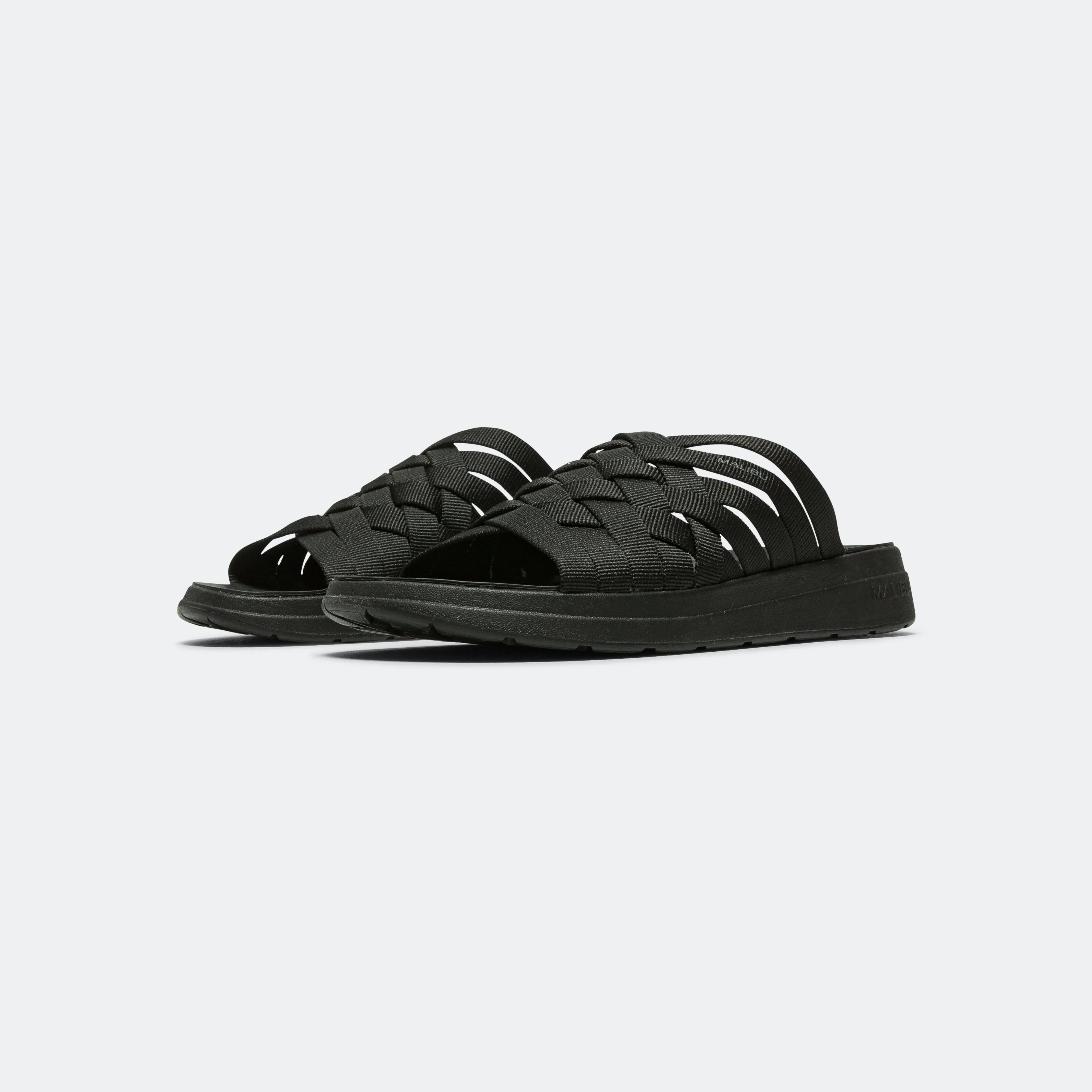 Zuma - Black/Black Stylish Design pool